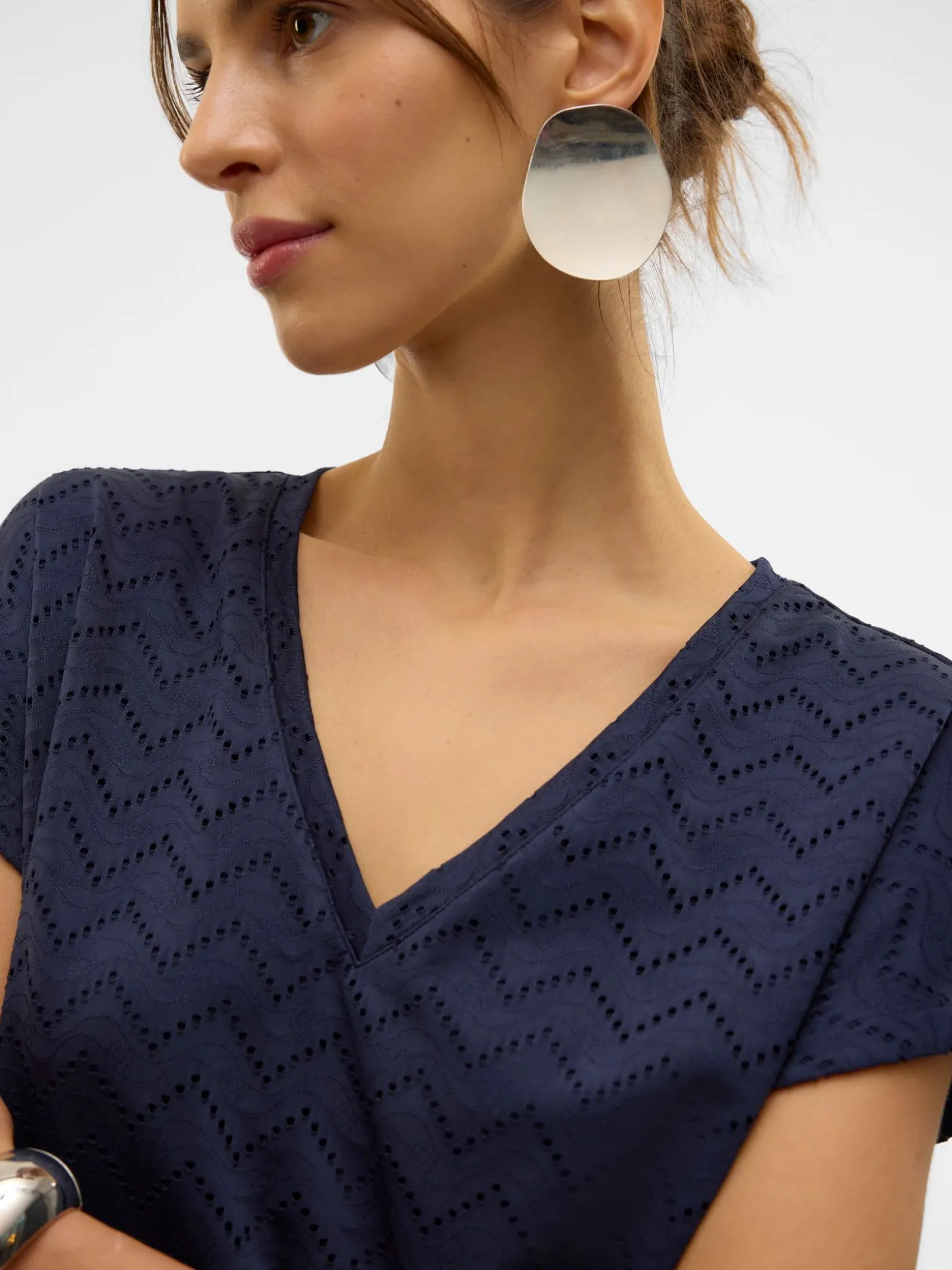 VMTHAS SS V-NECK TOP JRS GA VO